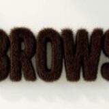 Micropigmentare sprancene naturala vs. intensa – ce stil ti se potriveste cu adevarat?